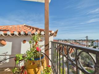 Θέα από μπαλκόνι