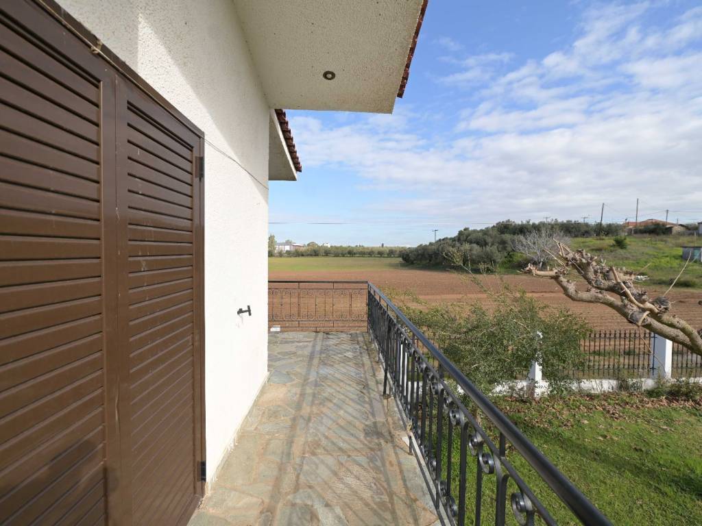 ΠΙΣΩ ΜΠΑΛΚΟΝΙ