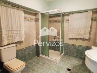 Μπάνιο,Ισόγειο