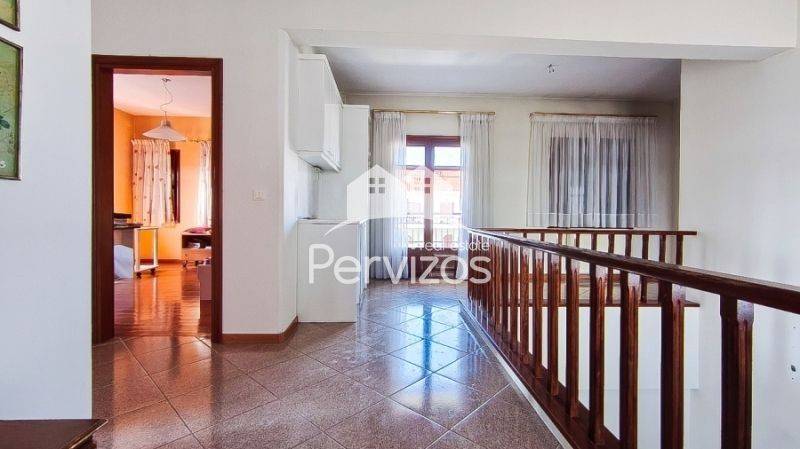 Διάδρομος,Όροφος