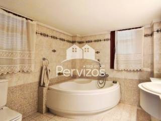 Μπάνιο,Όροφος