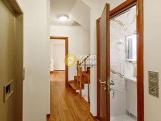 Χολ - Διάδρομος