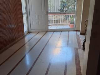 είσοδος πολυκατοικίας