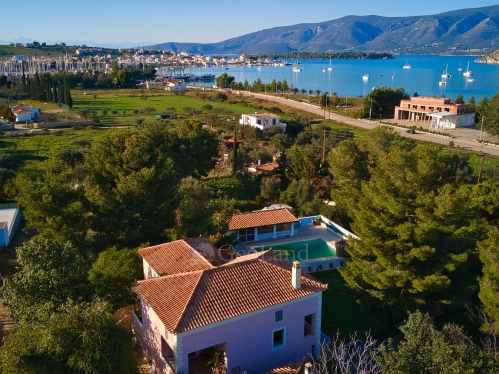 Θέα από μπαλκόνι