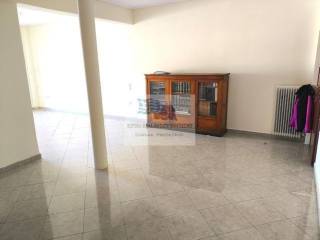 LIVING ROOM - ENTRANCE