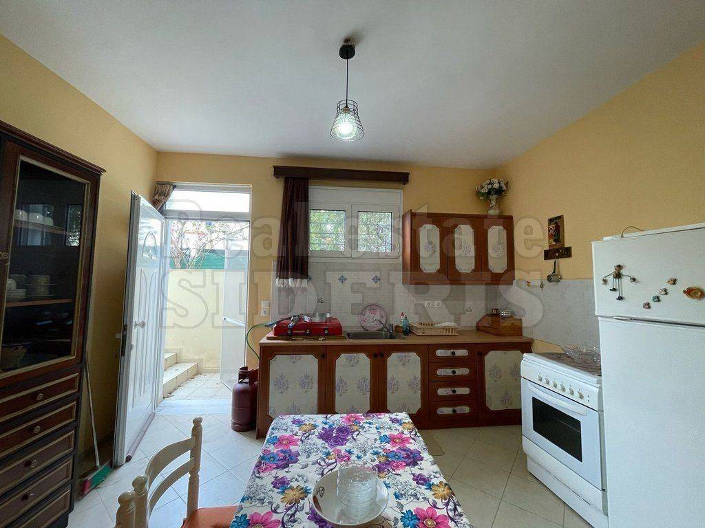 ΔΙΑΜΕΡΙΣΜΑ ΗΜΙΥΠΟΓΕΙΟΥ