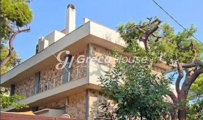 Πολυτελής Μεζονέτα με Πισίνα στη Νέα Κηφισιά προς Πώληση