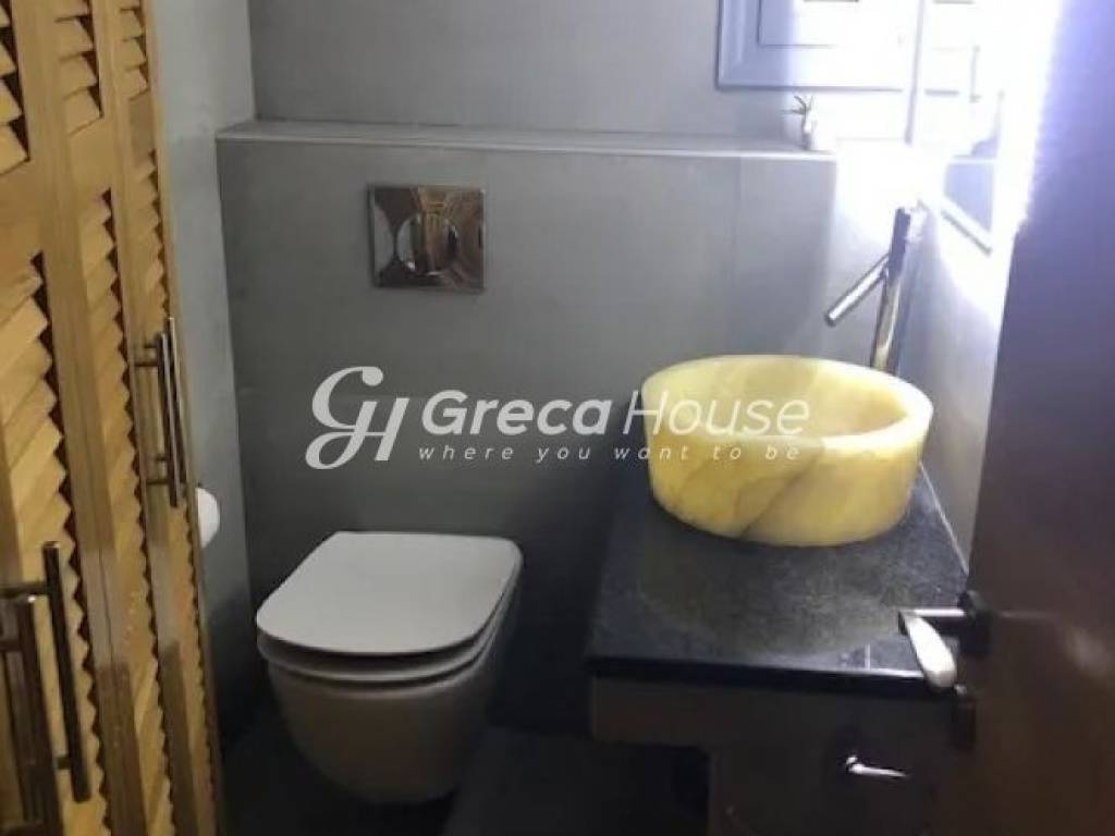 Πολυτελής Μεζονέτα με Πισίνα στη Νέα Κηφισιά προς Πώληση