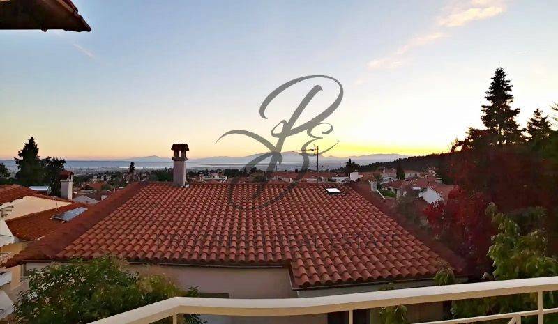 Θέα από μπαλκόνι