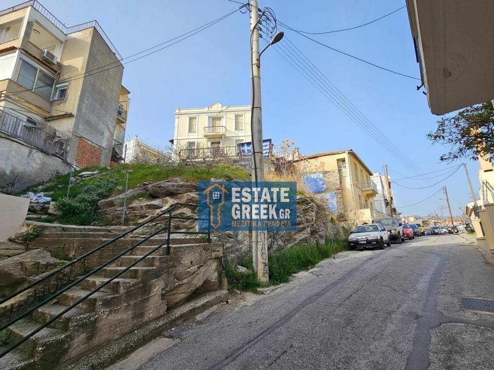 ΑΠΟΚΛΕΙΣΤΙΚΟΤΗΤΑ ★ ΔΙΝΕΤΑΙ ΚΑΙ ΓΙΑ ΑΝΤΙΠΑΡΟΧΗ ★ ΚΤΙΖΕΙ 245 τ.μ. ★ Σε 2 δρόμους ★