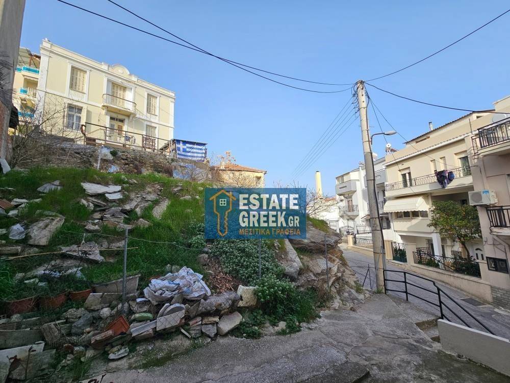 ΑΠΟΚΛΕΙΣΤΙΚΟΤΗΤΑ ★ ΔΙΝΕΤΑΙ ΚΑΙ ΓΙΑ ΑΝΤΙΠΑΡΟΧΗ ★ ΚΤΙΖΕΙ 245 τ.μ. ★ Σε 2 δρόμους ★