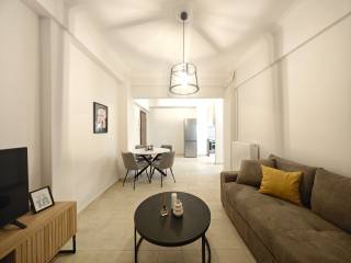 Eniaios choros Saloni-Trapezaria-Koyzina