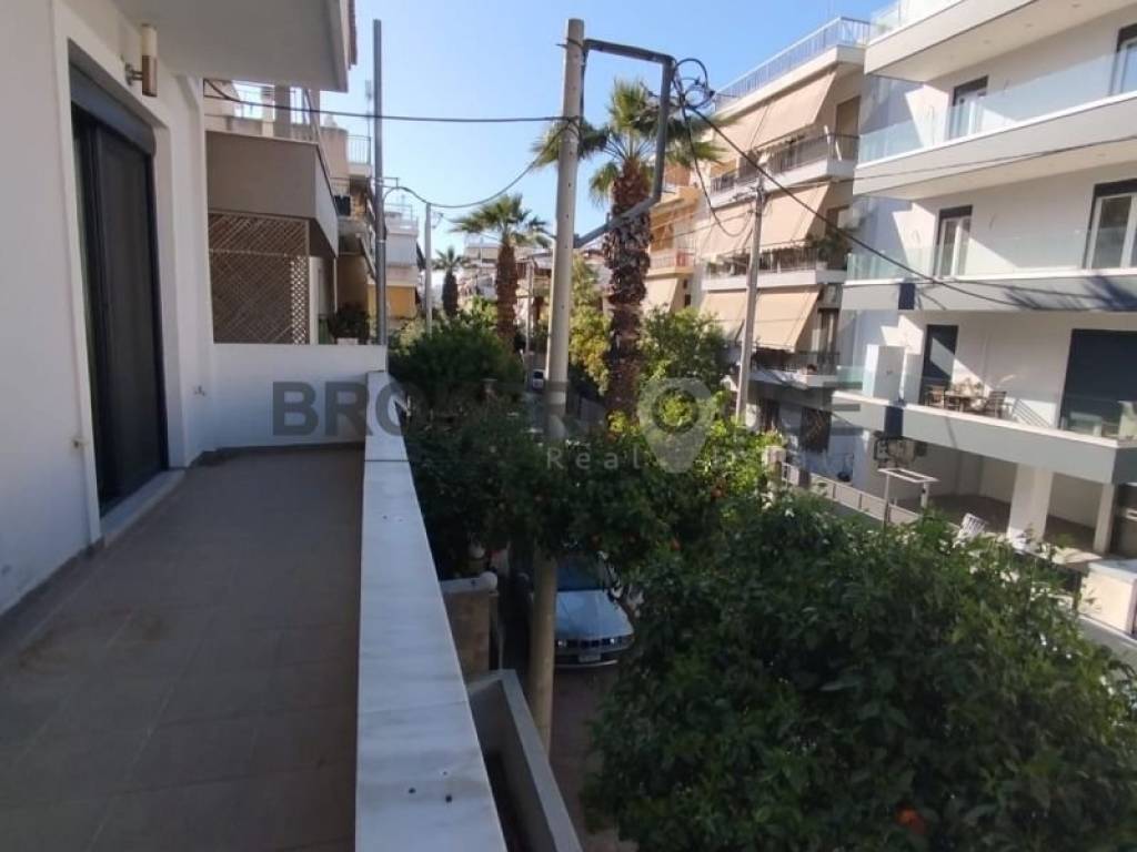 Θέα από μπαλκόνι,Μπαλκόνι