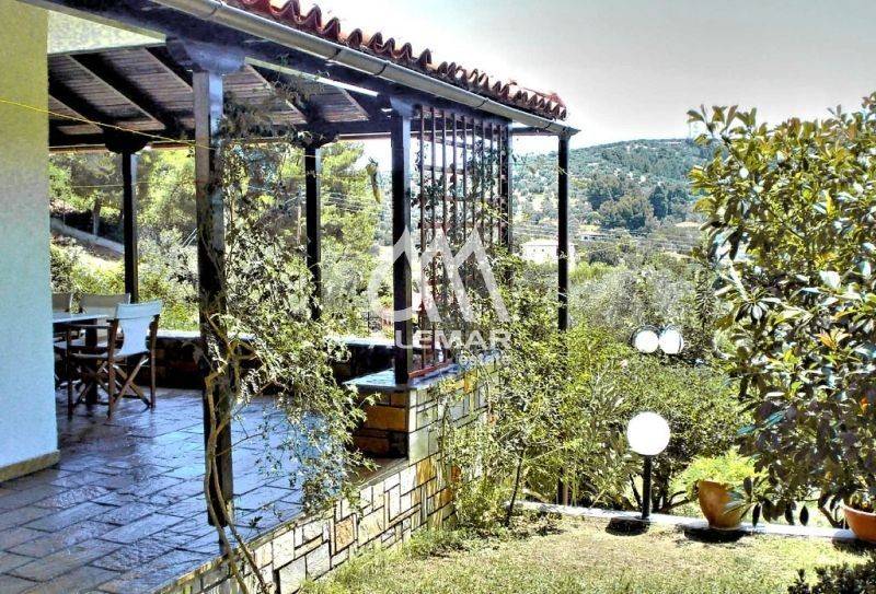 Θέα από μπαλκόνι