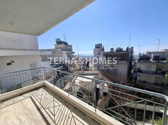 Θέα από μπαλκόνι