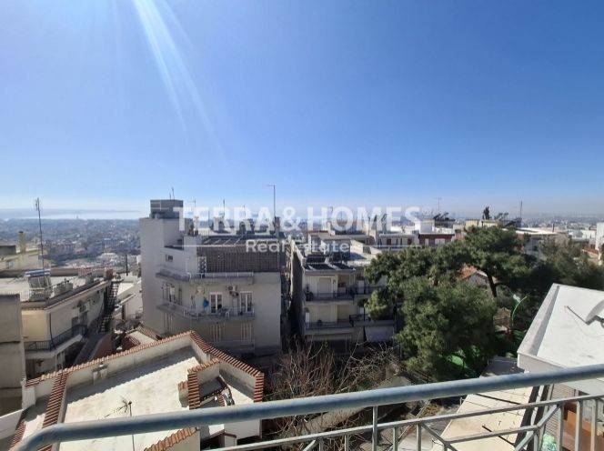 Θέα από μπαλκόνι