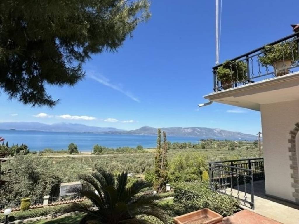 Θέα από μπαλκόνι