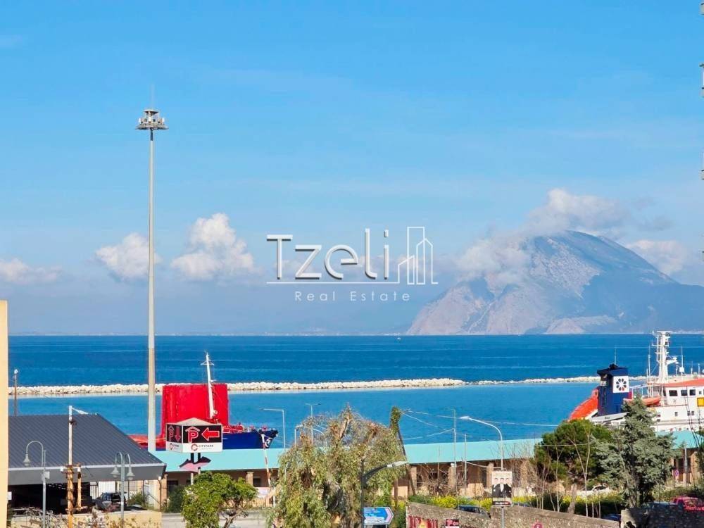 Θέα απο μπαλκόνι