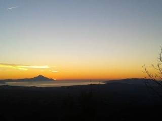 ANYPLACE MESITIKES YPERESIES