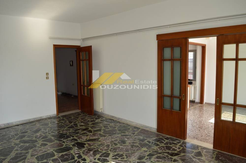 Agora triari diamerismatos sto neo oikismo Ferwn