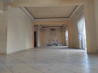 ενιαιος χωρος σαλόνι τραπεζαρία κουζίνα