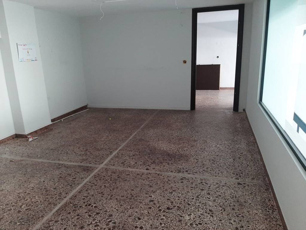 ΤΗΛΕΦΩΝΟ ΕΠΙΚΟΙΝΩΝΙΑΣ : 2310765495 // 6987494959  ΚΑΡΑΟΥΛΑΝΗ