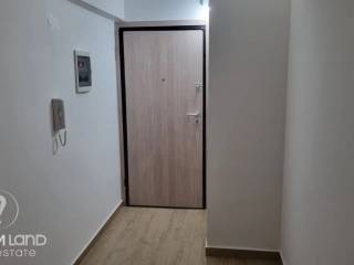 Forumland Real Estate, Είσοδος