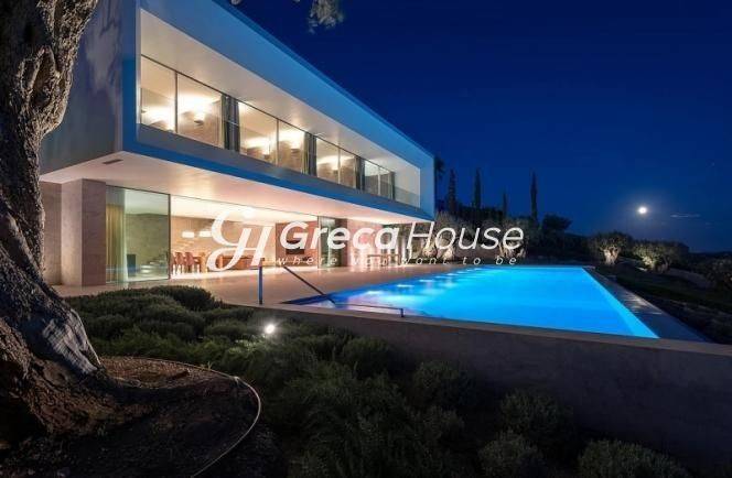 Πολυτελής Βίλα με Θέα Θάλασσα προς Πώληση στο Πόρτο Χέλι