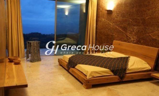 Πολυτελής Βίλα με Θέα Θάλασσα προς Πώληση στο Πόρτο Χέλι