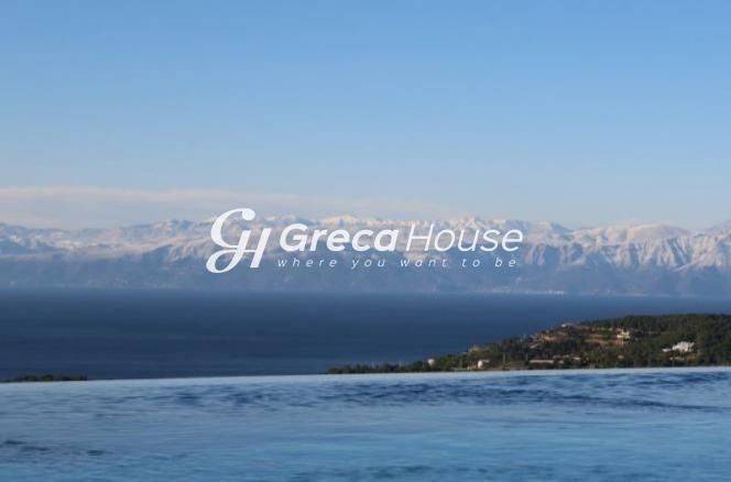 Πολυτελής Βίλα με Θέα Θάλασσα προς Πώληση στο Πόρτο Χέλι