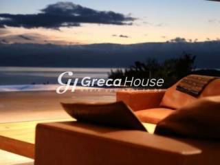 Πολυτελής Βίλα με Θέα Θάλασσα προς Πώληση στο Πόρτο Χέλι