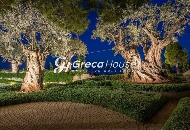 Πολυτελής Βίλα με Θέα Θάλασσα προς Πώληση στο Πόρτο Χέλι