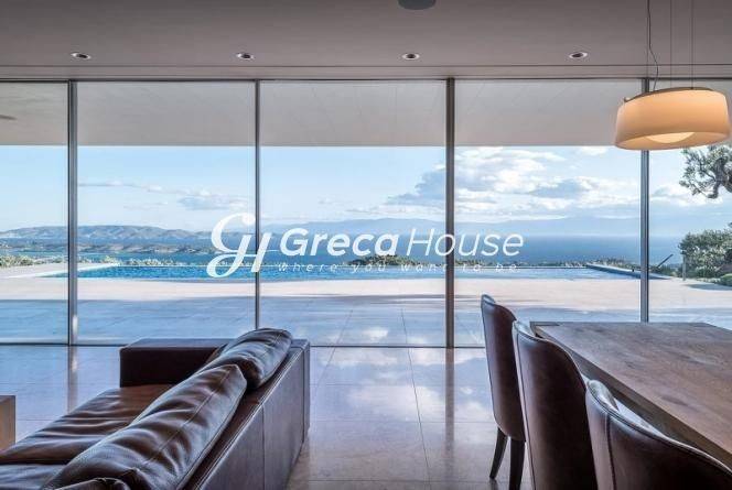 Πολυτελής Βίλα με Θέα Θάλασσα προς Πώληση στο Πόρτο Χέλι