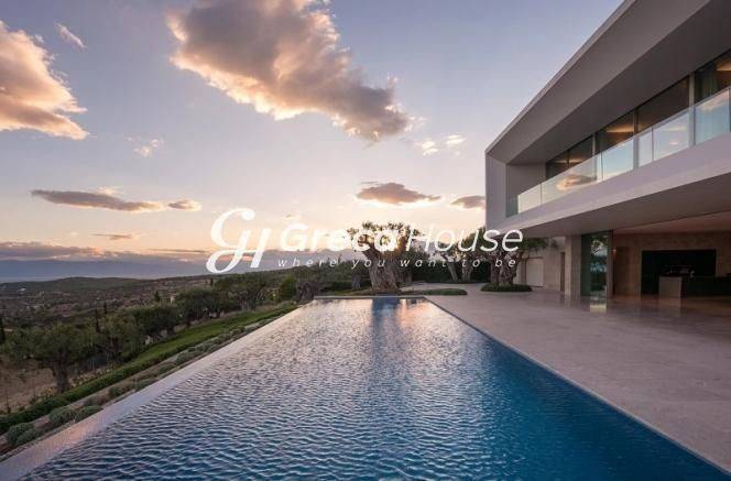 Πολυτελής Βίλα με Θέα Θάλασσα προς Πώληση στο Πόρτο Χέλι