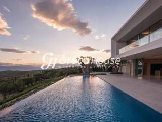 Πολυτελής Βίλα με Θέα Θάλασσα προς Πώληση στο Πόρτο Χέλι