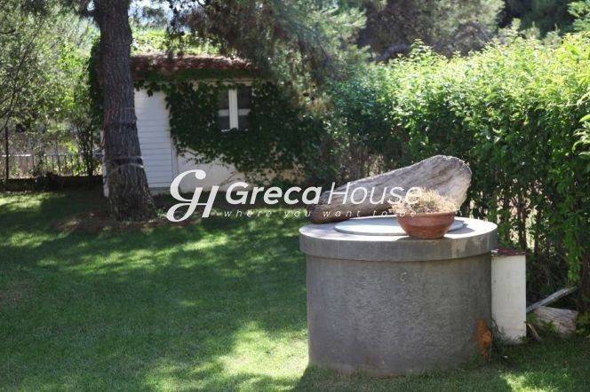 Parathalassia Bila pros Polese sten Eyboia me THea THalassa