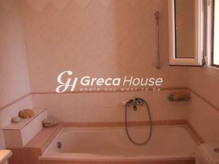 Parathalassia Bila pros Polese sten Eyboia me THea THalassa