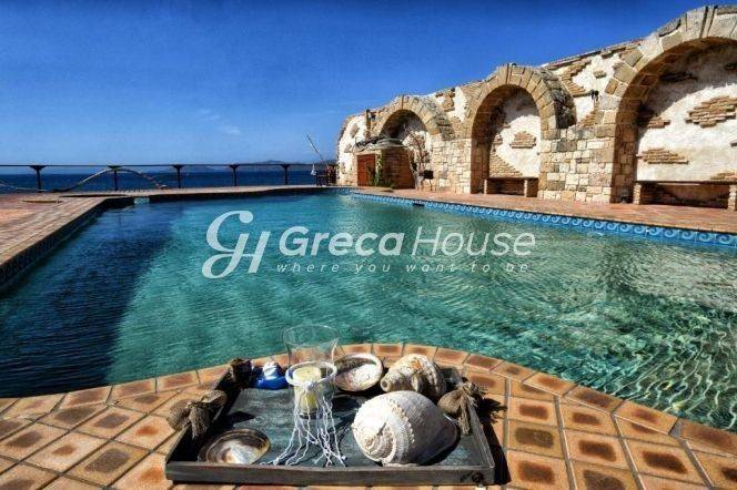 Amazing Sea Front Villa For Sale in Corinthia