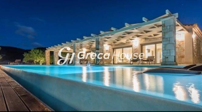 Βίλα με Θέα Θάλασσα και Πισίνα προς Πώληση στη Ζάκυνθο