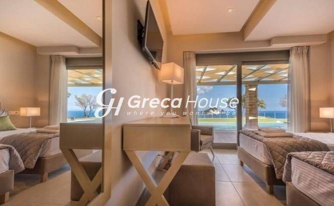 Βίλα με Θέα Θάλασσα και Πισίνα προς Πώληση στη Ζάκυνθο