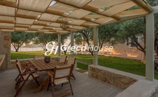 Βίλα με Θέα Θάλασσα και Πισίνα προς Πώληση στη Ζάκυνθο