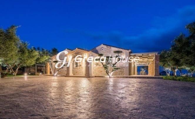 Βίλα με Θέα Θάλασσα και Πισίνα προς Πώληση στη Ζάκυνθο