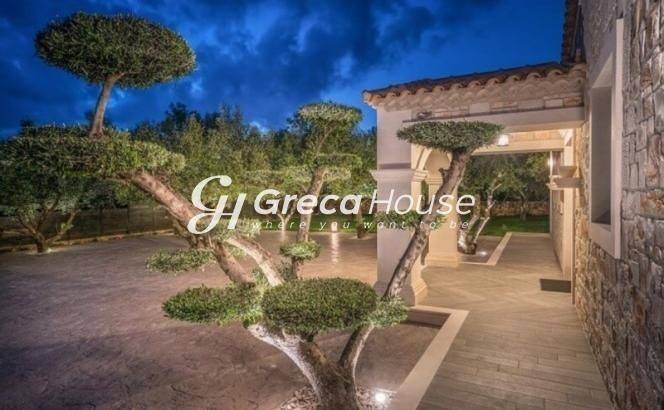 Βίλα με Θέα Θάλασσα και Πισίνα προς Πώληση στη Ζάκυνθο