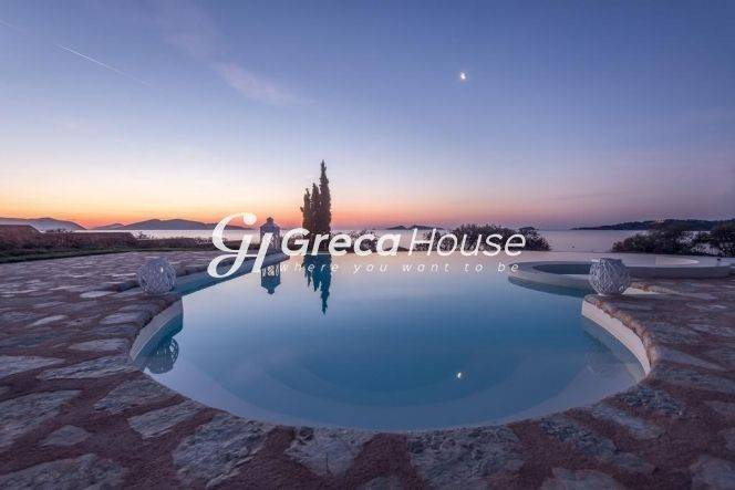 Villa for sale in Peloponnese