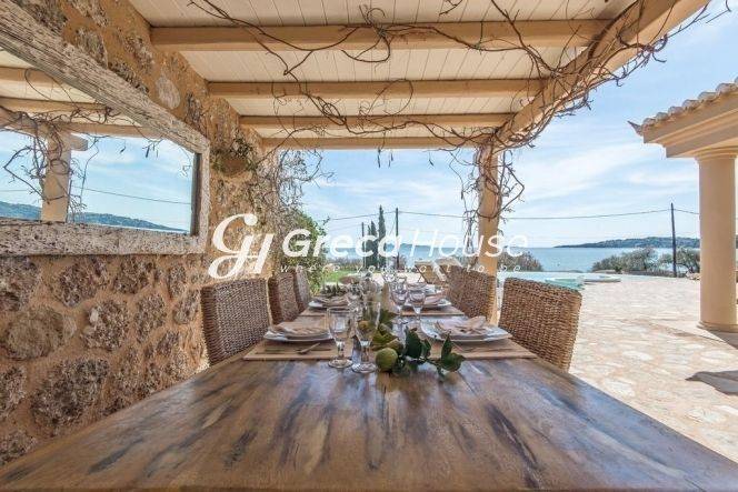 Villa for sale in Peloponnese