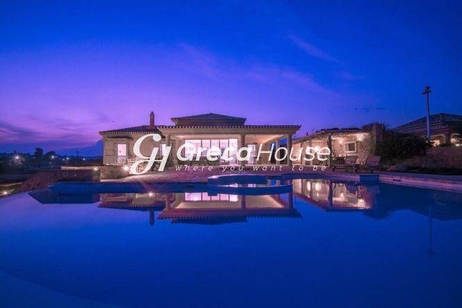 Villa for sale in Peloponnese