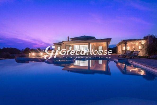 Villa for sale in Peloponnese