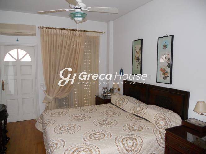 Πολυτελής Βίλα με Πισίνα προς Πώληση  στο Λαγονήσι