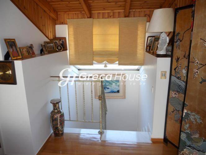 Πολυτελής Βίλα με Πισίνα προς Πώληση  στο Λαγονήσι