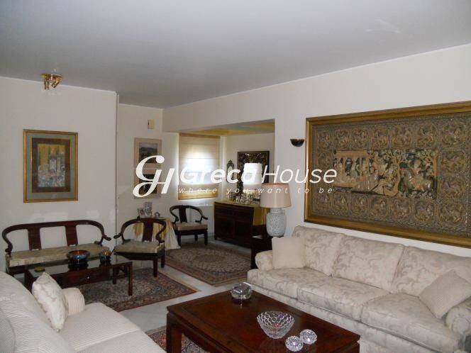 Πολυτελής Βίλα με Πισίνα προς Πώληση  στο Λαγονήσι